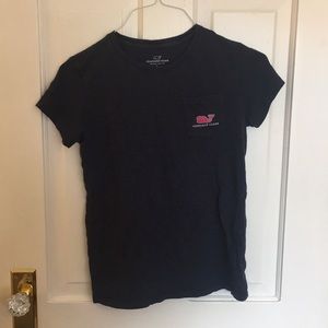 Vineyard Vines navy t-shirt!!